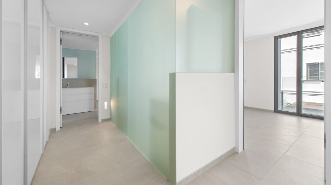 A-2148_9 Fantastische Neubau Wohnung in Palma mit Meer- und Hafenblick 11