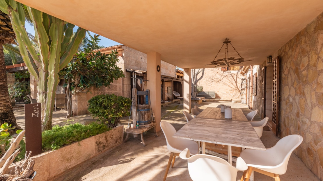 5208 Naturstein-Finca in Campos mit Weingut und einzigartigem Charme