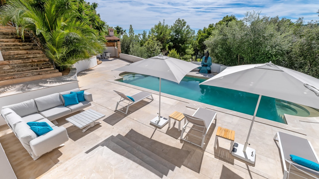 V-3779 Renovierte Villa in Son Vida mit großer Pool Terrasse und Privatsphäre