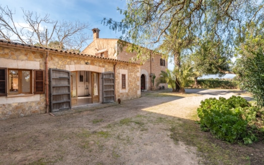 5208 Naturstein-Finca in Campos mit Weingut und einzigartigem Charme