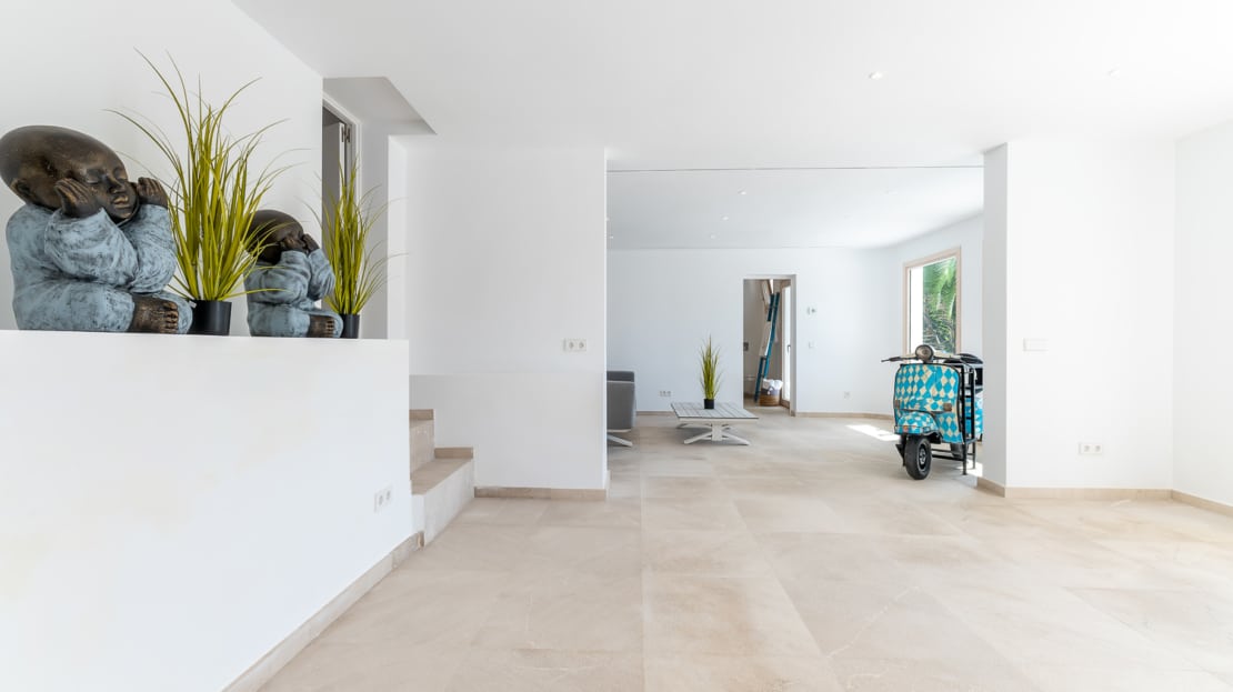 V-3779 Renovierte Villa in Son Vida mit großer Pool Terrasse und Privatsphäre