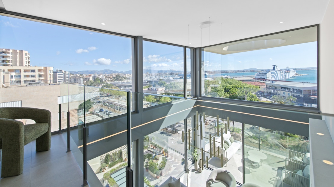 P-2148_15 Spektakuläres Duplex-Penthouse am Paseo Maritimo mit fantastischem Meerblick 20