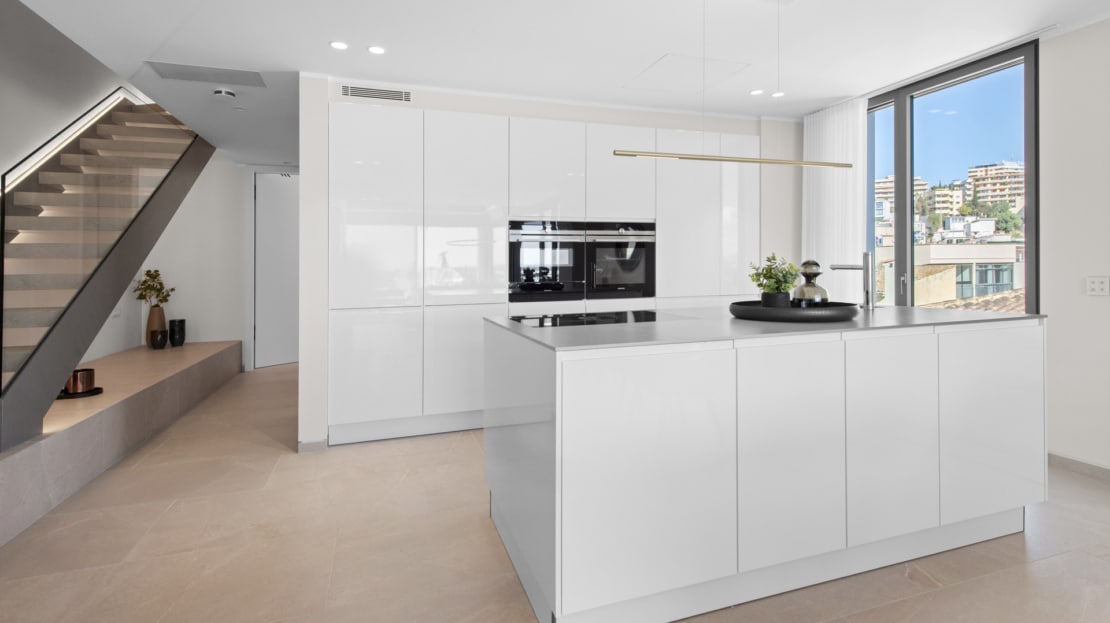 P-2148_15 Spektakuläres Duplex-Penthouse am Paseo Maritimo mit fantastischem Meerblick 11