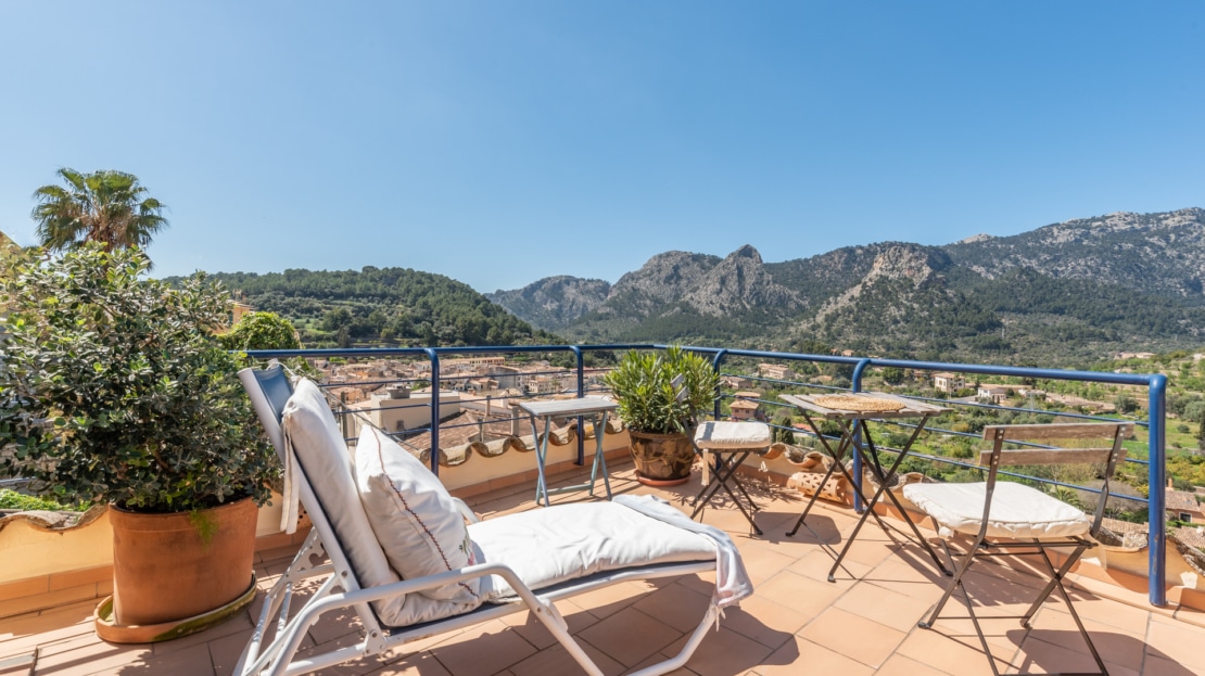 5206 Entzückendes Dorfhaus in Bunyola mit Gästebereich und herrlichem Bergblick 12