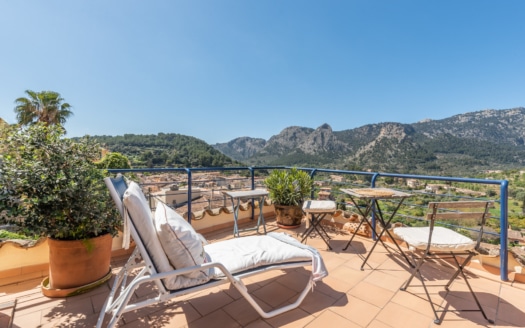 5206 Entzückendes Dorfhaus in Bunyola mit Gästebereich und herrlichem Bergblick 12
