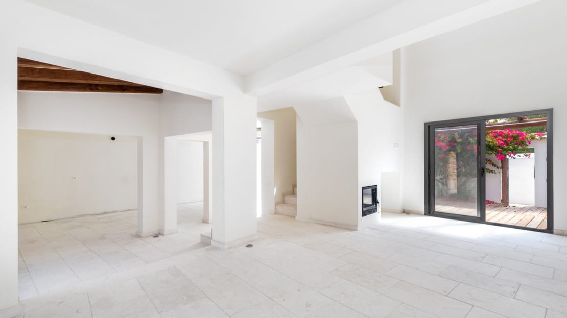 5286 - Villa in Bendinat23