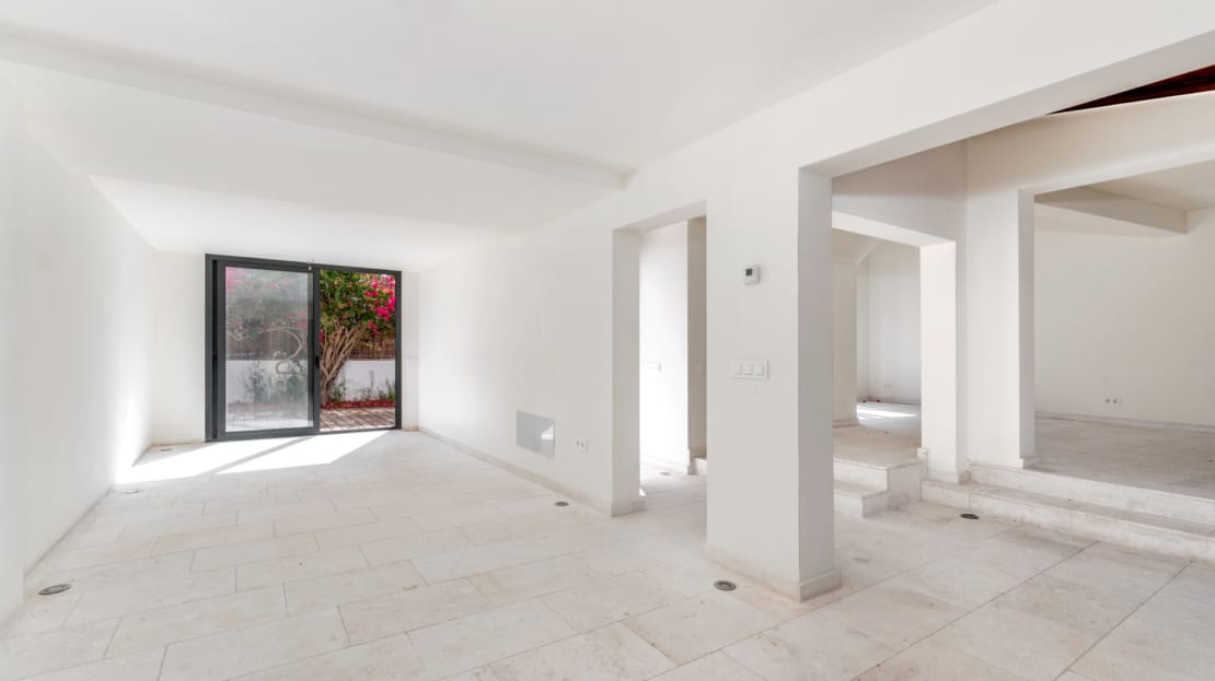 5286 - Villa in Bendinat1