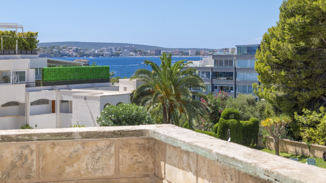 A-4103-121 Renoviertes Luxus-Apartment in Puerto Portals mit traumhaftem Meerblick