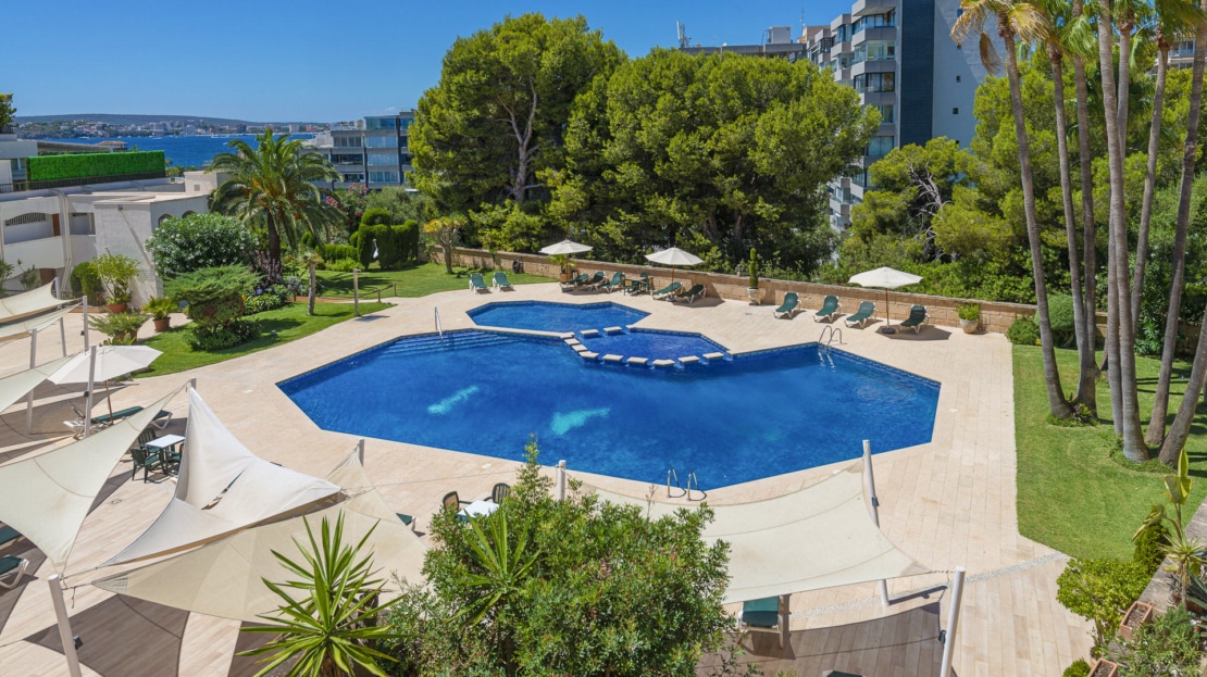 A-4103-121 Renoviertes Luxus-Apartment in Puerto Portals mit traumhaftem Meerblick