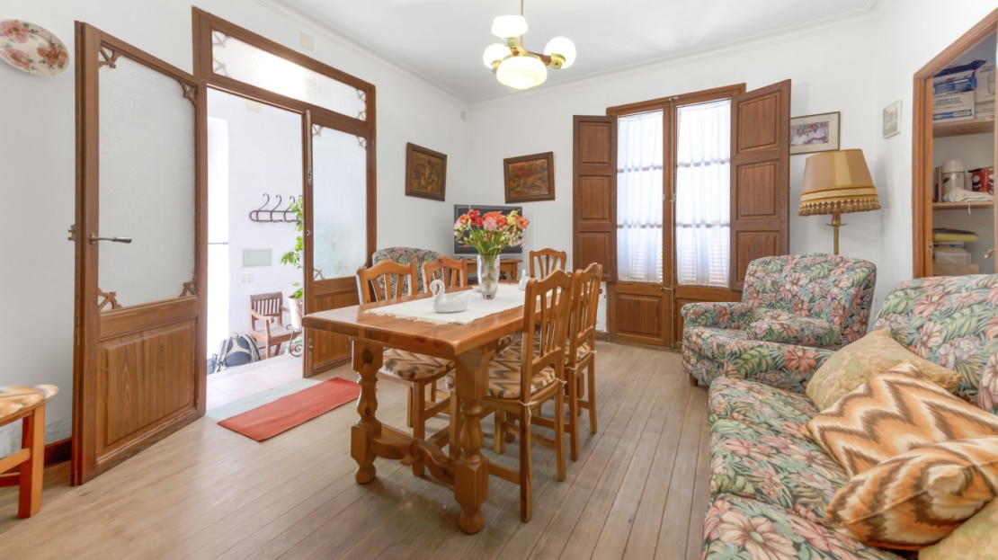 IF-4755 INVESTITION! Finca auf großem Grundstück mit Obstbäumen und viel Potenzial in Soller