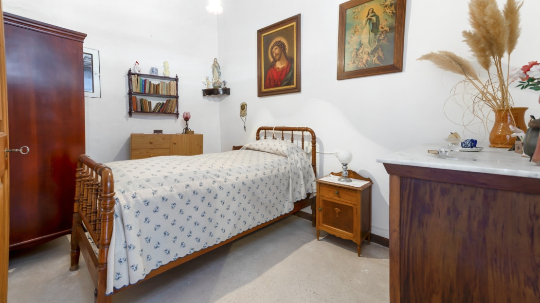 IF-4755 INVESTITION! Finca auf großem Grundstück mit Obstbäumen und viel Potenzial in Soller