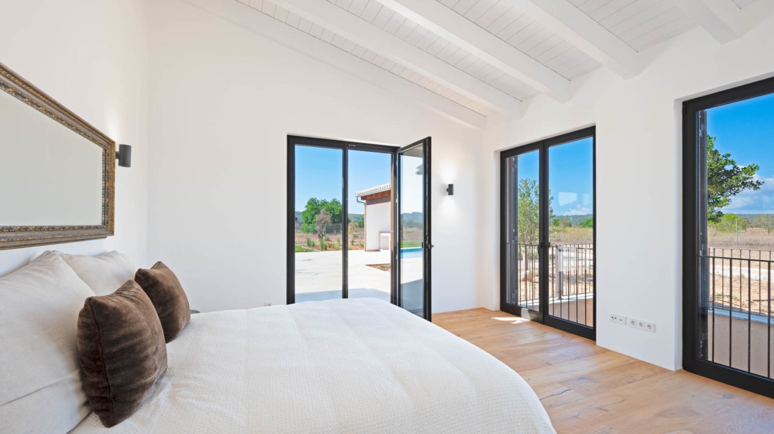 5429  - Villa in Santa Maria17