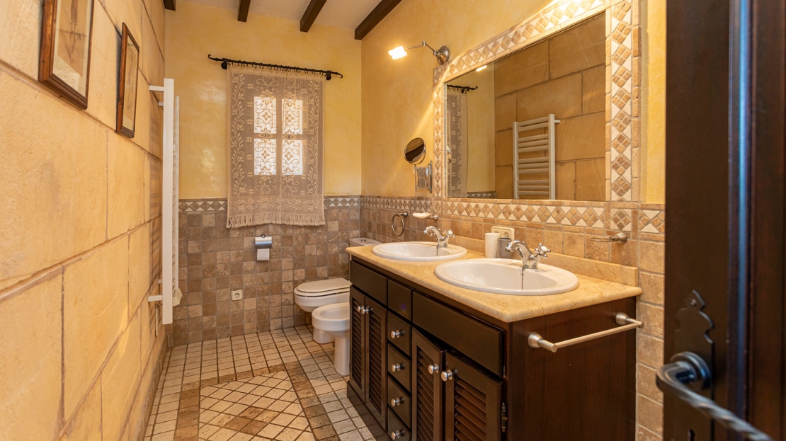 F-3954 Mediterrane Finca bei Ses Salines mit großem Pool und viel Charme