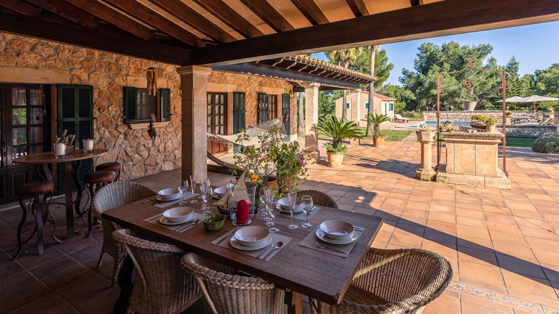 F-3954 Mediterrane Finca bei Ses Salines mit großem Pool und viel Charme