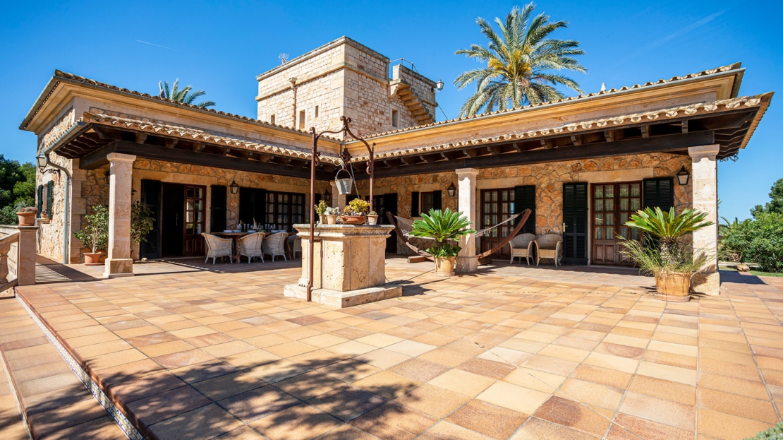 F-3954 Mediterrane Finca bei Ses Salines mit großem Pool und viel Charme