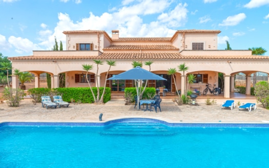 F-4065 Idyllische Finca in Santanyi mit mallorquinischem Charme und Panoramablick