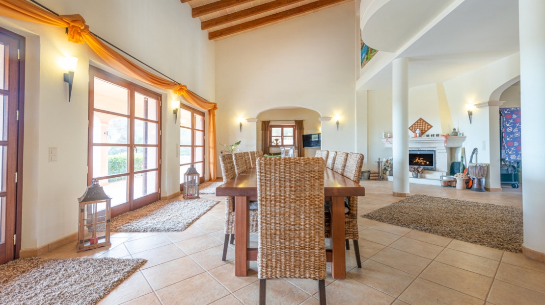 F-4065 Idyllische Finca in Santanyi mit mallorquinischem Charme und Panoramablick