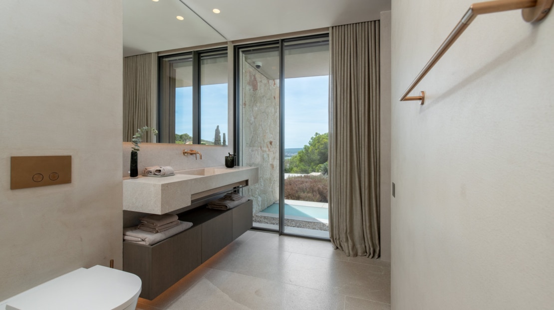 5425 -Villa in Costa den Blanes 4