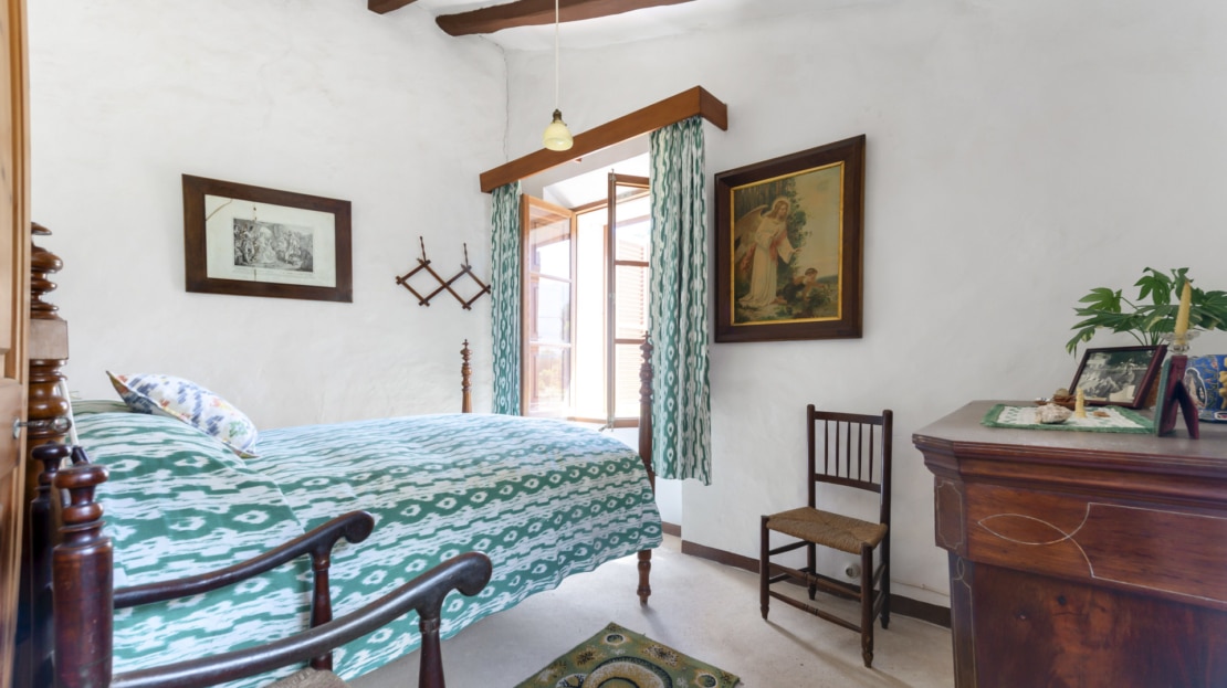 IF-4755 INVESTITION! Finca auf großem Grundstück mit Obstbäumen und viel Potenzial in Soller