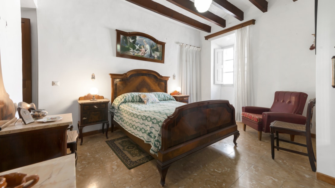 IF-4755 INVESTITION! Finca auf großem Grundstück mit Obstbäumen und viel Potenzial in Soller