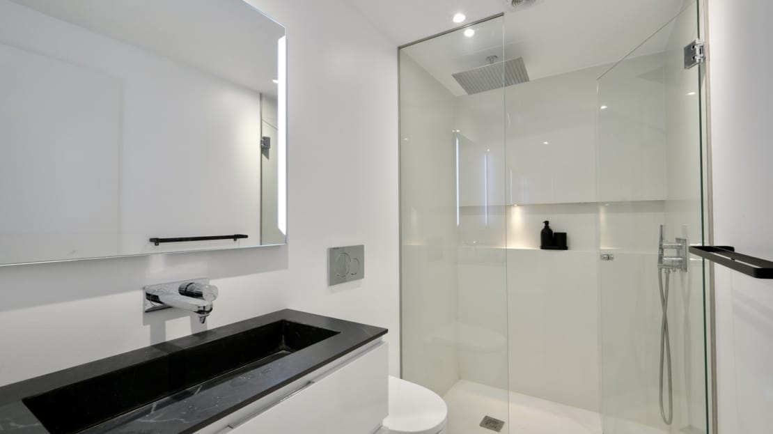 A-4103-121 Renoviertes Luxus-Apartment in Puerto Portals mit traumhaftem Meerblick 8