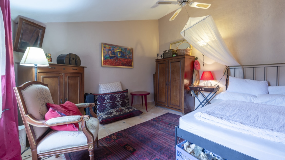 D-4819 Bunyola: Stadthaus mit Pool, Garten & Panoramablick – Ihr Tor zur Tramuntana