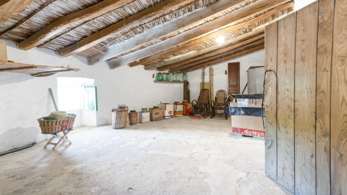 IF-4755 INVESTITION! Finca auf großem Grundstück mit Obstbäumen und viel Potenzial in Soller