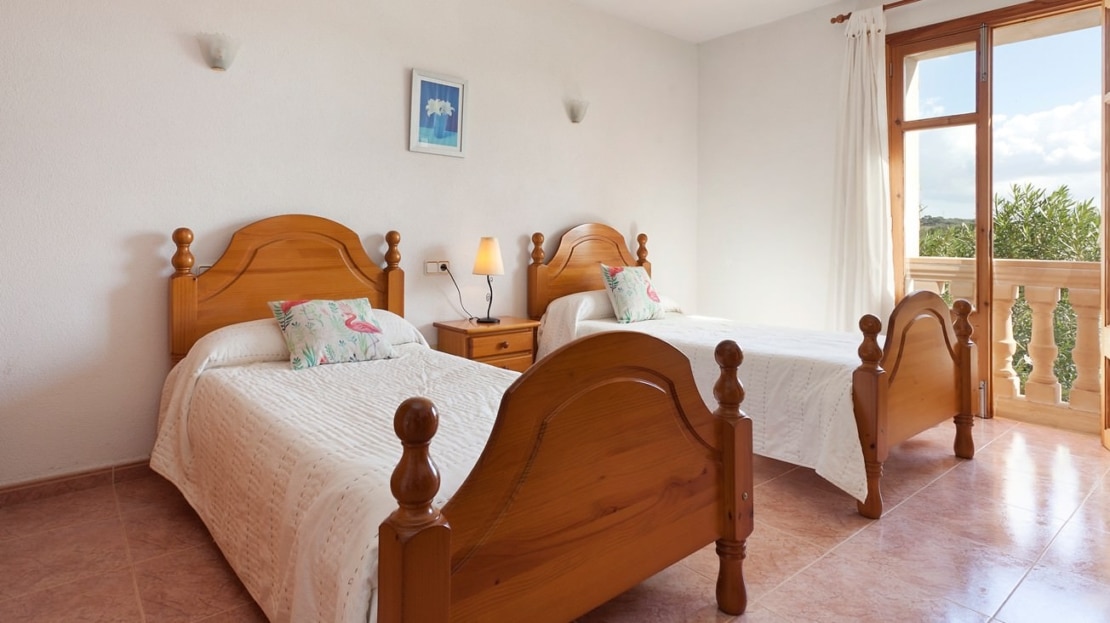 F-2087 Idyllische Naturstein Finca mit Pool und Weitblick zwischen Campos und Santanyi, ideal für Naturliebhaber!