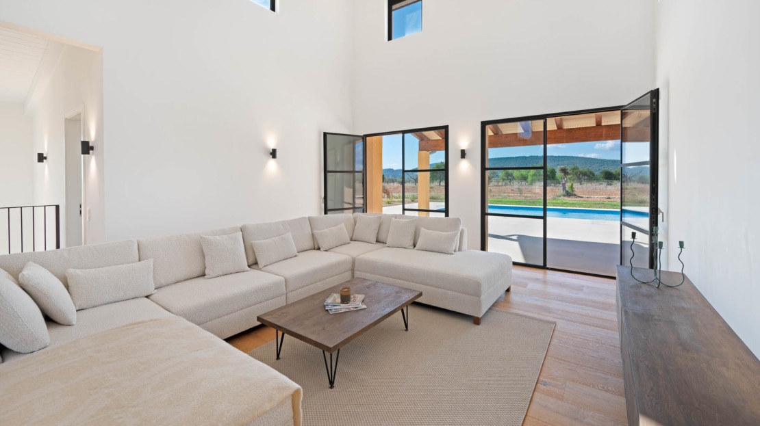 5429  - Villa in Santa Maria12