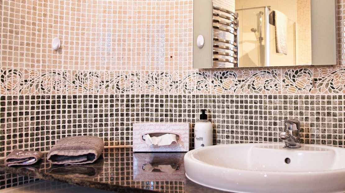 5030 Herrschaftliche Naturstein Finca in Llucmajor mit großem Garten & Pool und Ferienvermietungslizenz!