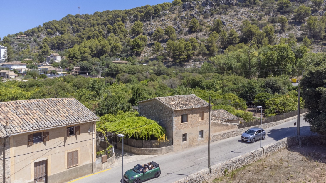 IF-4755 INVESTITION! Finca auf großem Grundstück mit Obstbäumen und viel Potenzial in Soller