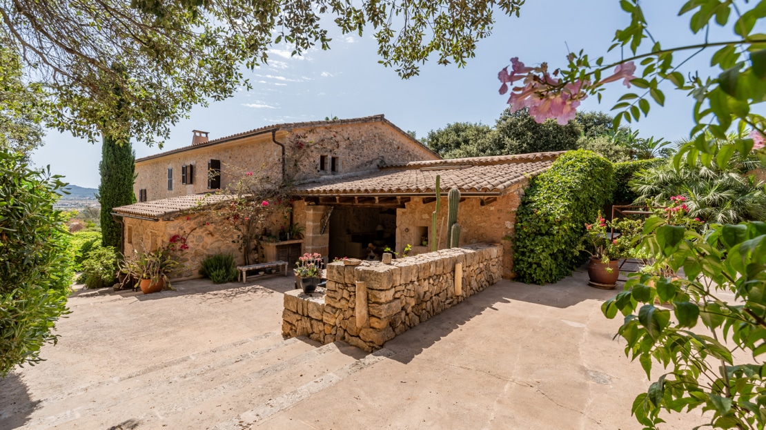 5126 Einzigartige Naturstein Finca in Porreres mit traumhaftem Panorama Blick