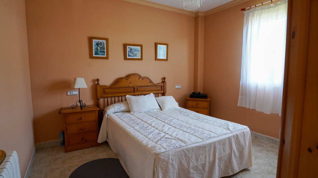 5438  - Villa in Cala Millor 11