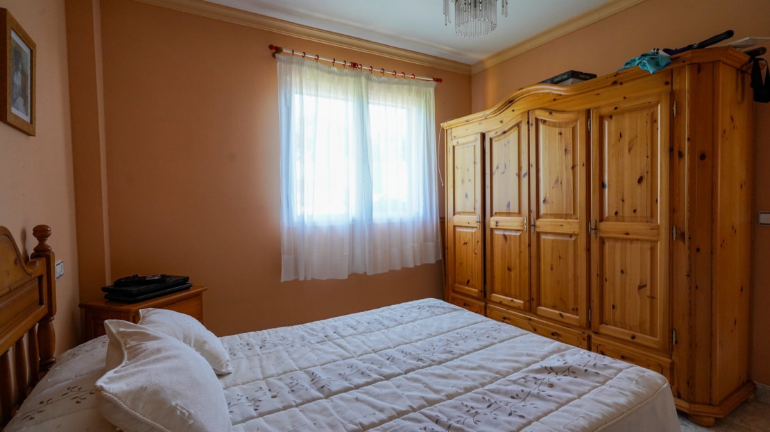 5438  - Villa in Cala Millor 12