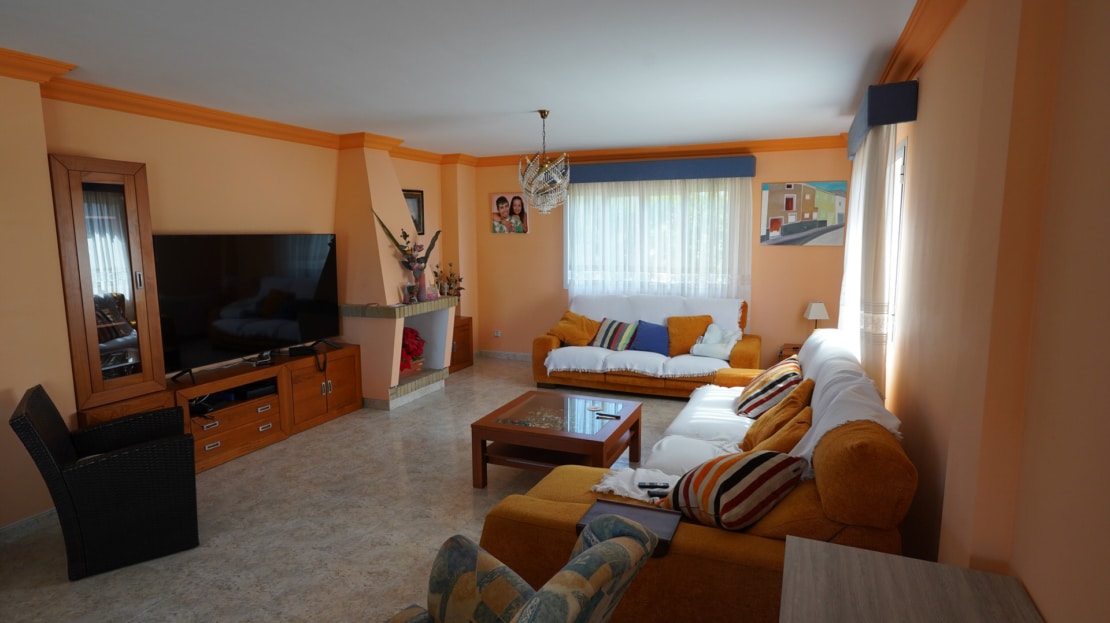 5438  - Villa in Cala Millor 15
