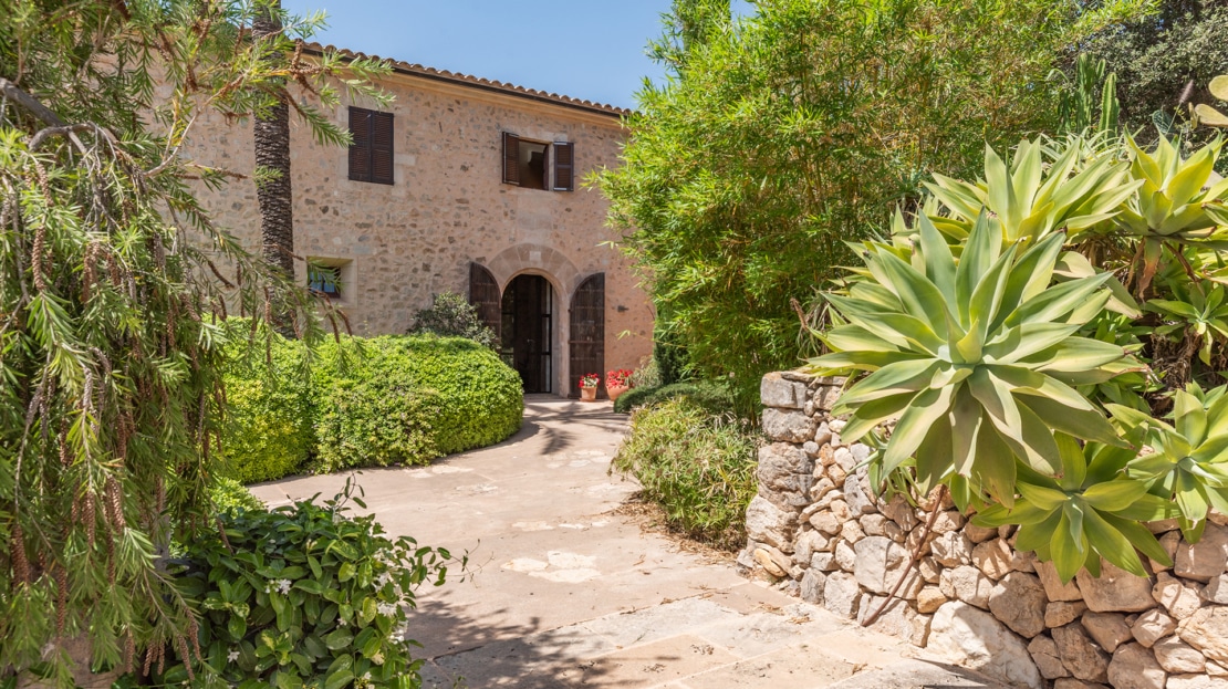 5126 Einzigartige Naturstein Finca in Porreres mit traumhaftem Panorama Blick