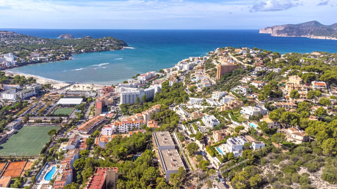 4219 Villa with pool and sea view in a quiet area of Santa Ponsa4