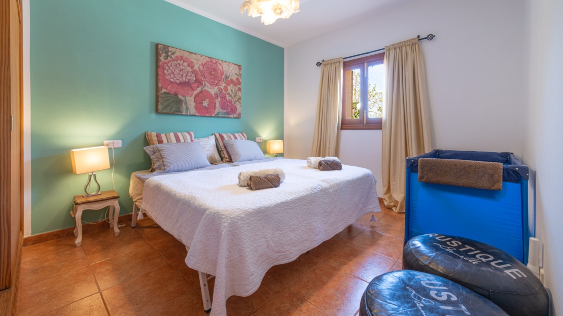 F-4545 Finca in Porreres mit Ferienvermietungslizenz, Privatsphäre UND eigenem Weinberg