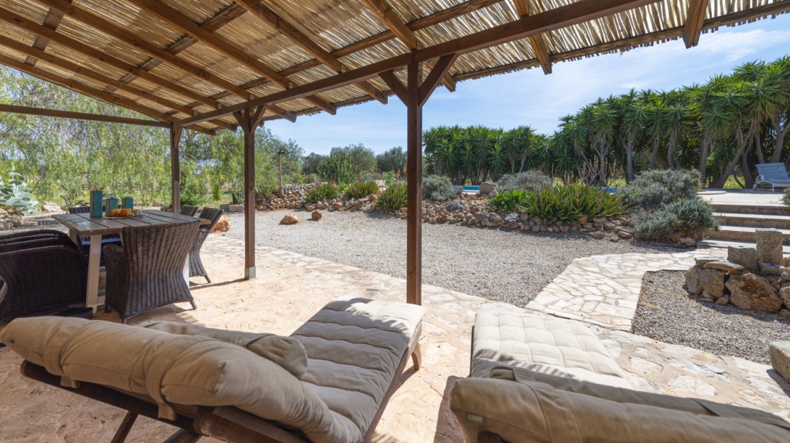 F-4545 Finca in Porreres mit Ferienvermietungslizenz, Privatsphäre UND eigenem Weinberg