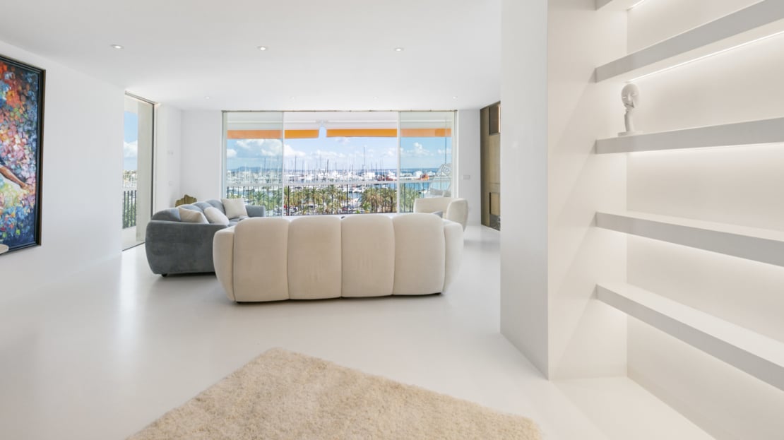 5169-Luxury apartment on Paseo Marítimo with sea view terrace11