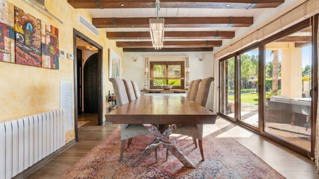 genai_image_5b6e6c9ba9c24a4597311d41dc7f3a61_1764586097_00001