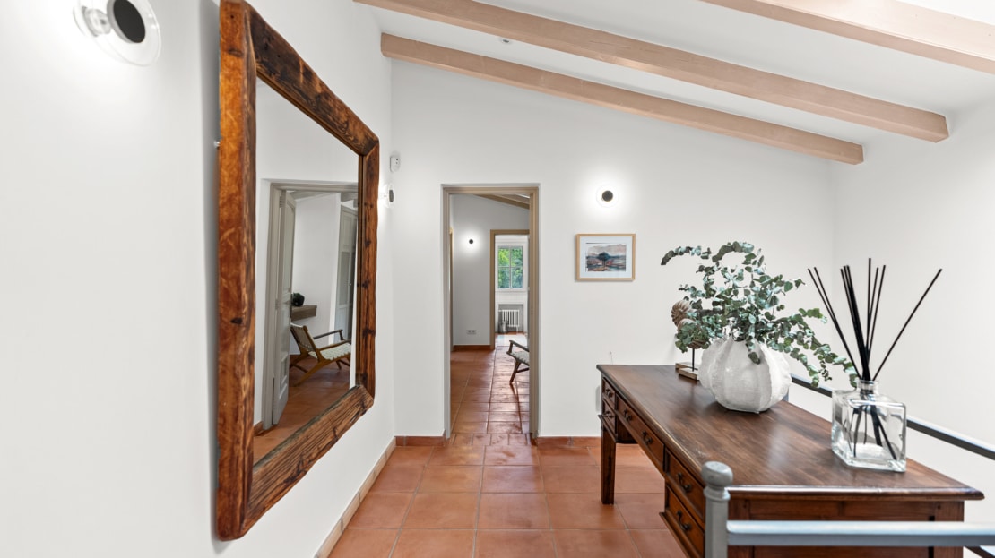 5420 - Sea view villa in Camp de Mar21