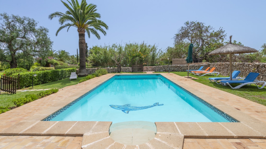 F-3925 Charmante Finca in Calonge mit traumhaftem, parkähnlichem Garten