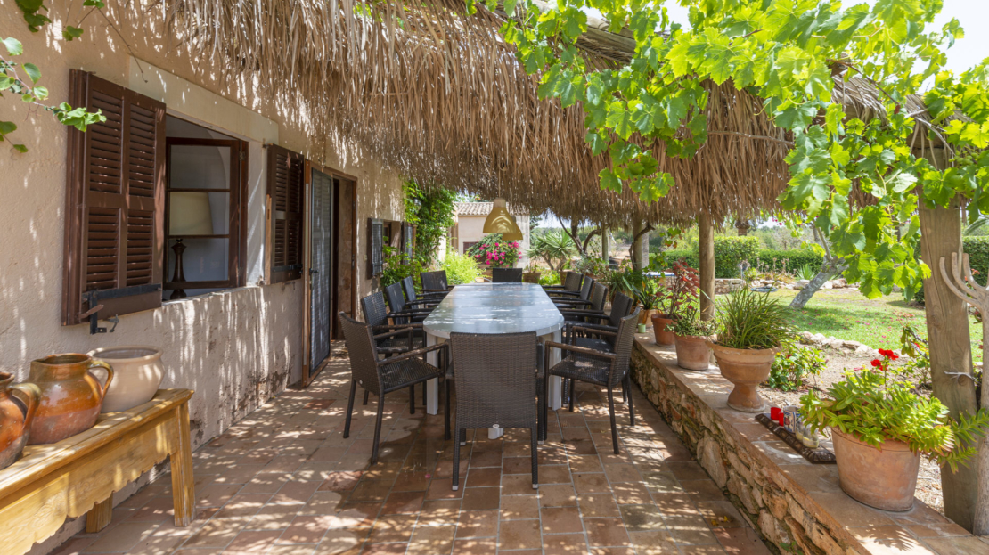 F-3925 Charmante Finca in Calonge mit traumhaftem, parkähnlichem Garten