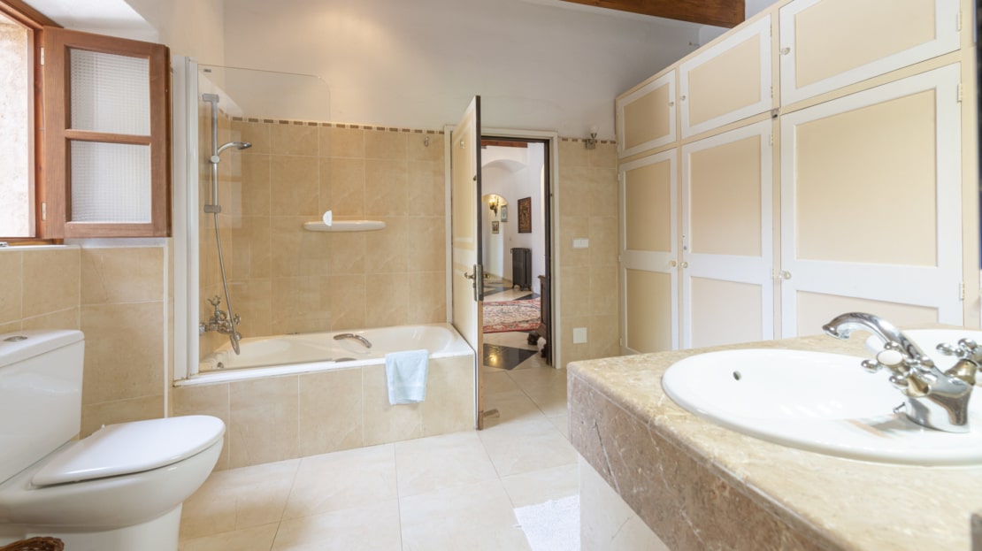 F-3925 Charmante Finca in Calonge mit traumhaftem, parkähnlichem Garten