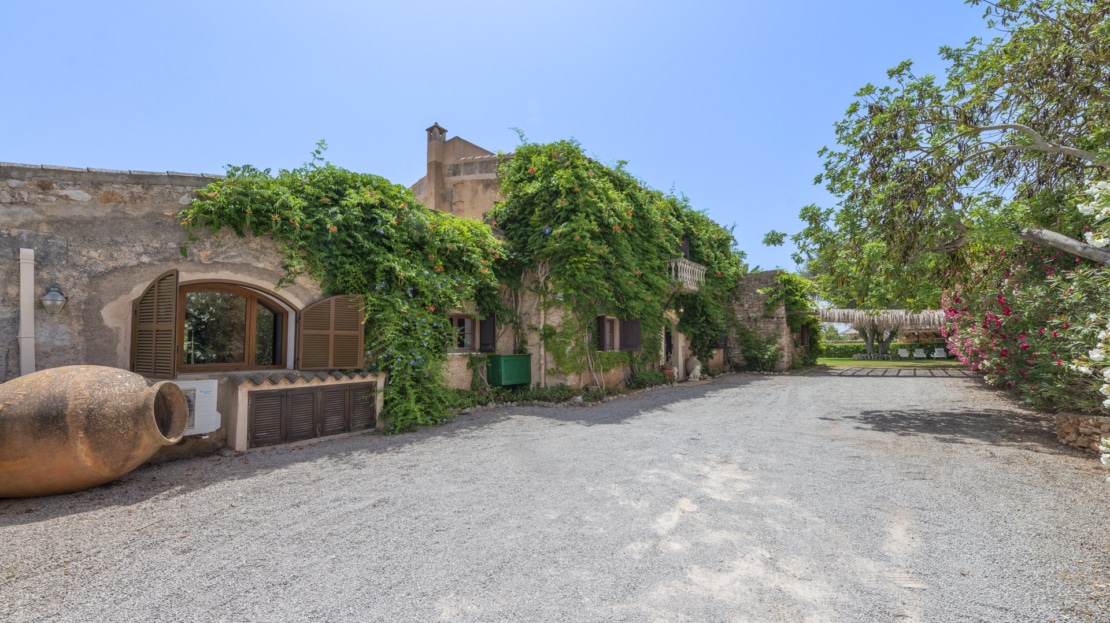 F-3925 Charmante Finca in Calonge mit traumhaftem, parkähnlichem Garten