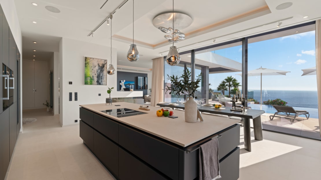 2752 - Villa in Camp de Mar 29