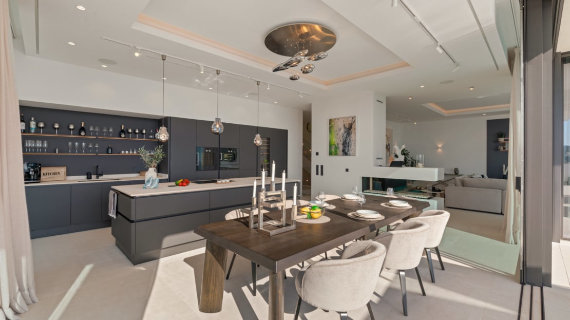 2752 - Villa in Camp de Mar 30