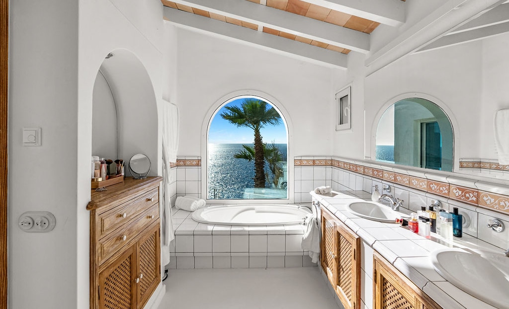 4996 Villa in La Mola 26