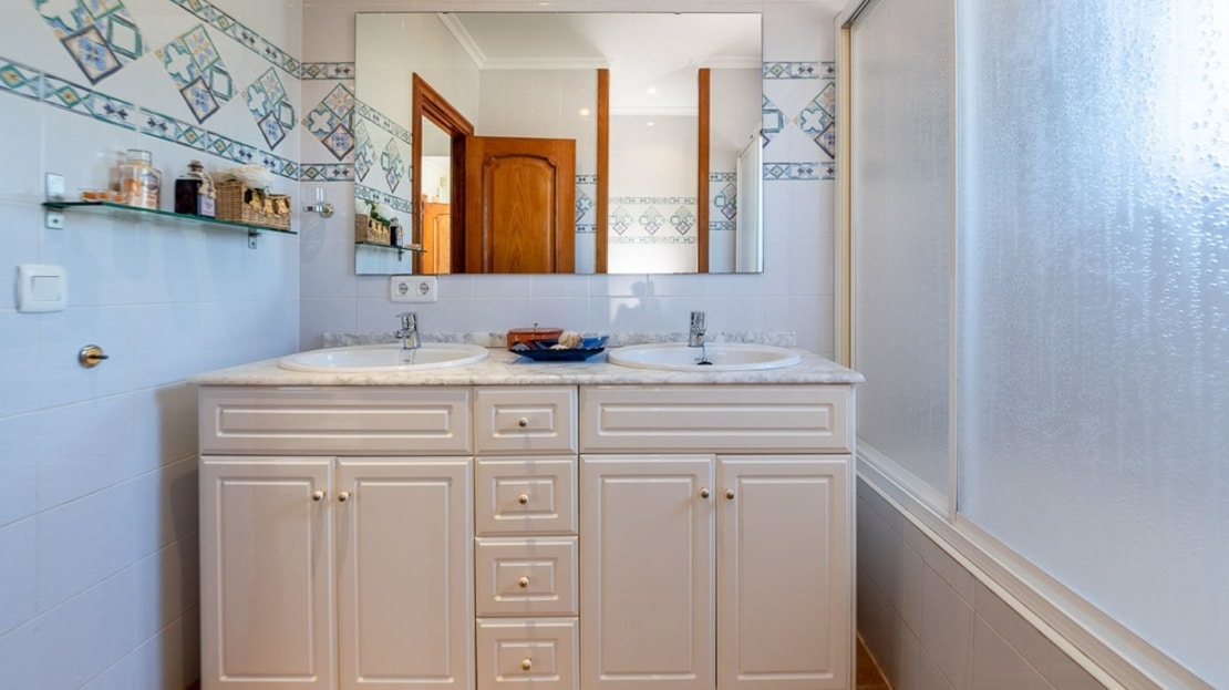 F-4418 Mediterrane Finca auf großem Grundstück, viel Potenzial und herrlichem Bergblick am Rande von Algaida